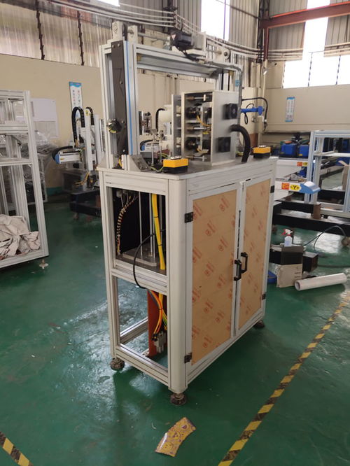 塑膠企業(yè)高效貼標(biāo)的新選擇 直銷模內(nèi)貼標(biāo)機(jī)品牌詳解